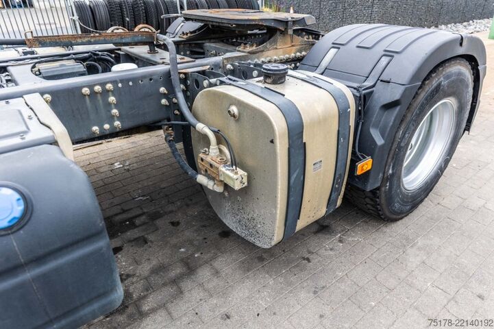 Standard tractor VOLVO FMX GLOB 460+HYDR