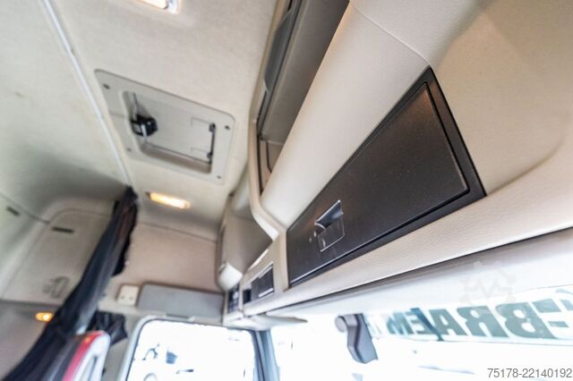 Standard tractor VOLVO FMX GLOB 460+HYDR