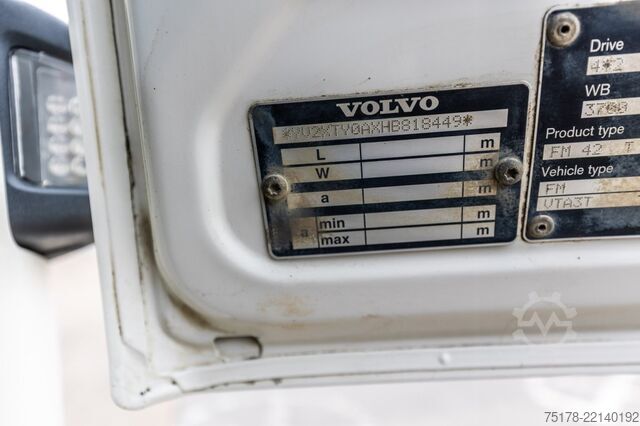 Standard tractor VOLVO FMX GLOB 460+HYDR