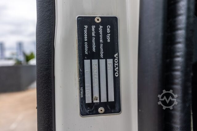 Standard tractor VOLVO FMX GLOB 460+HYDR