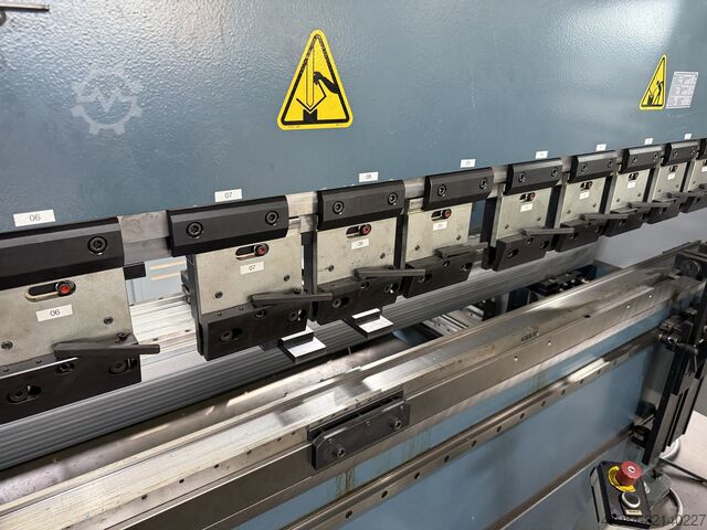Press brake DURMAZLAR AD-R 30175