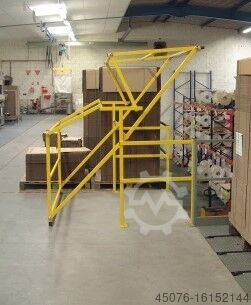 Storage platform Sicherheitsschleuse / Palettenschleuse 