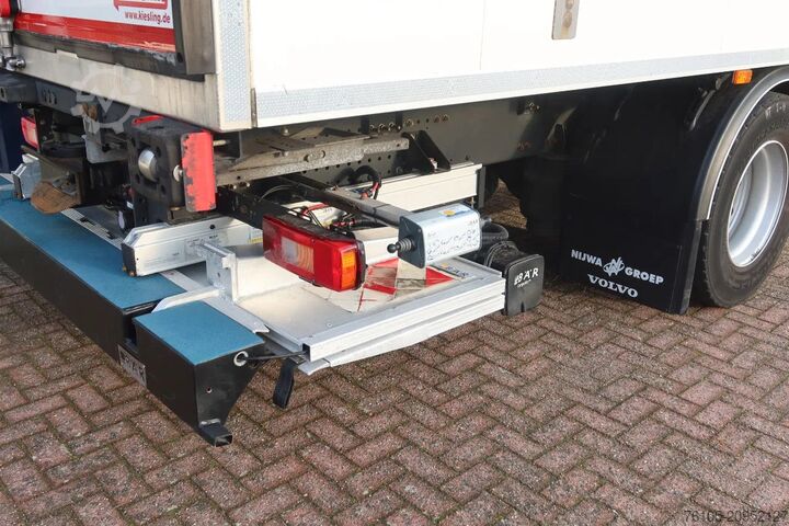 Refrigerated/freezer transport Volvo FE 280 4x2 Carrier Supra 1250 Koel/ Vries+ BAR ...