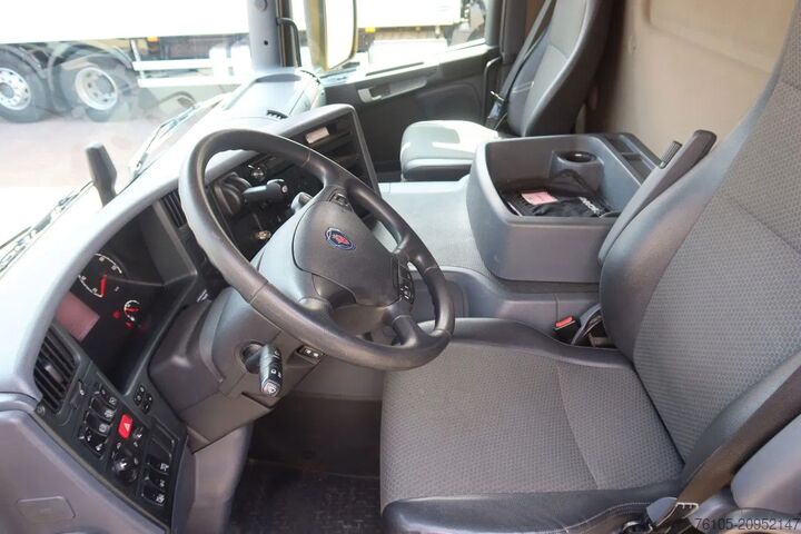 Box body Scania P250 4x2 Bakwagen+Klep E6 Dhollandia 1500 kg