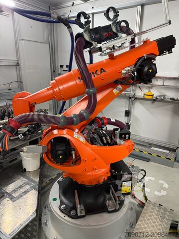 Industrial robot KUKA KRC4 KR120 R2700-2 / FLR