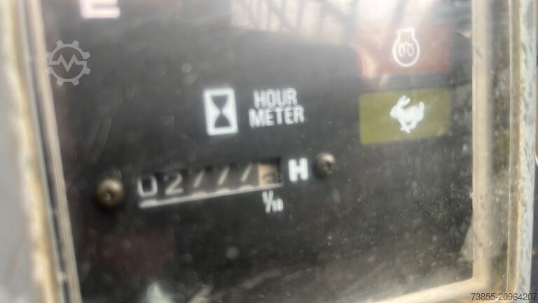 Tracked Skid Steer Takeuchi TL130 with forks and loader bucket