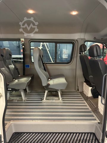 Minibus VOLKSWAGEN Crafter Kombi 6 Sitze Klima STHZ AHK