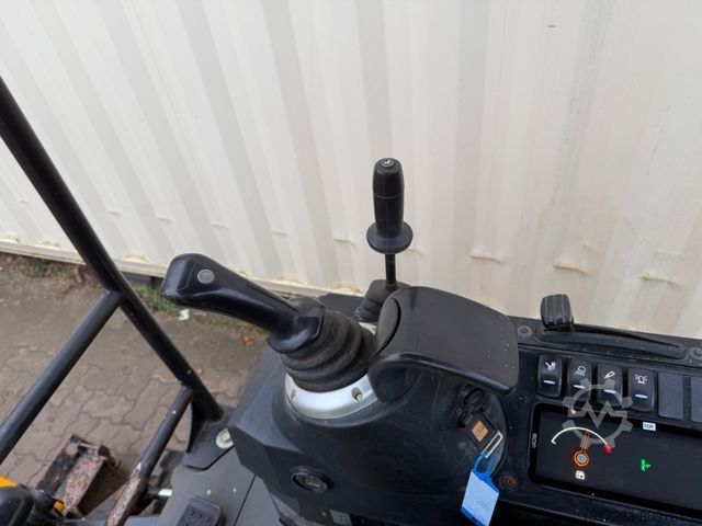 Mini excavator JCB 16C-1 /2022 BJ/ 779 H / verbr. Laufwerk/2xLöffel