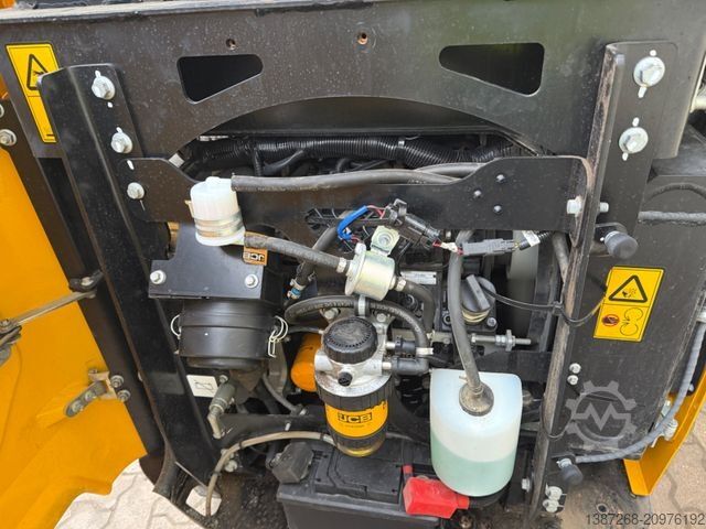 Mini excavator JCB 16C-1 /2022 BJ/ 779 H / verbr. Laufwerk/2xLöffel