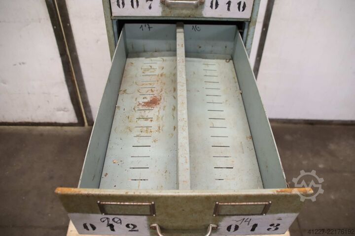 Tool cabinet, drawer cabinet unbekannt 420/625/H1350 mm