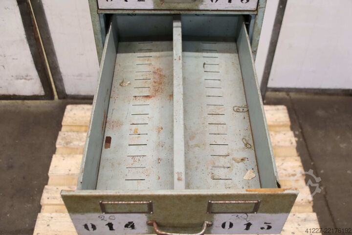 Tool cabinet, drawer cabinet unbekannt 420/625/H1350 mm