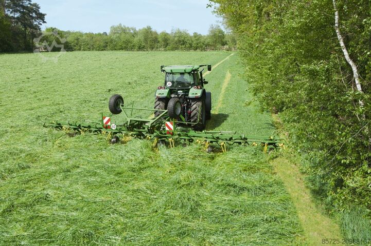 Tedder Krone getrokken schudders KWT met wielstel