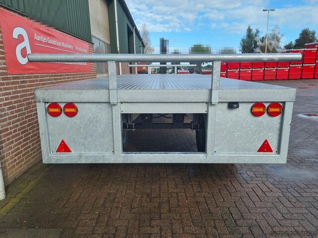 Bale trailer  Balenwagen verzinkt