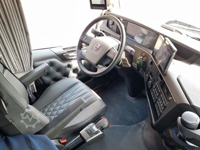 Standard-SZM Volvo FH 13.500 Aero Globetrotter XL 4x2 - New - Full...
