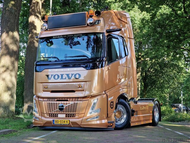 Standard-SZM Volvo FH 13.500 Aero Globetrotter XL 4x2 - New - Full...