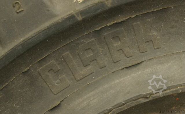 Solid rubber tires CLARK 6,5-10