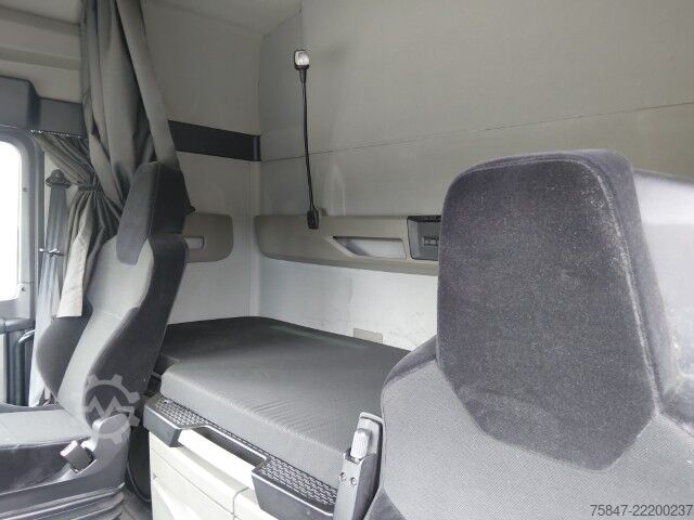 Standard tractor unit MAN TGX 18.470 BL Kipphydraulik Retarder Alu