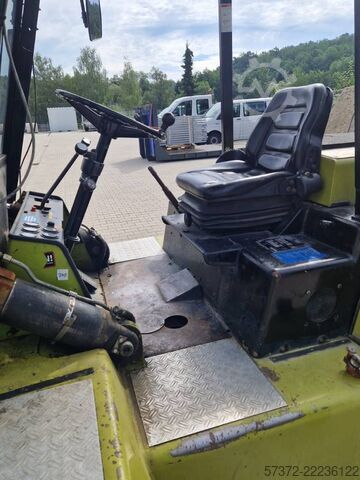 Forklift Clark DPH 75