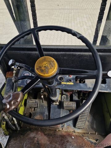 Forklift Clark DPH 75