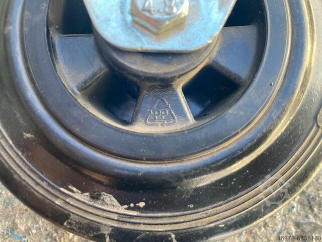 Heavy duty casters  Durchmesser Rad: ca. 125 mm