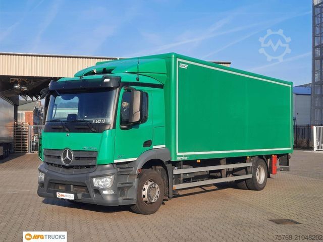 LKW mit Kofferaufbau MERCEDES-BENZ 1827 L ACTROS Koffer 7,35 m mit Tür + LBW 2t
