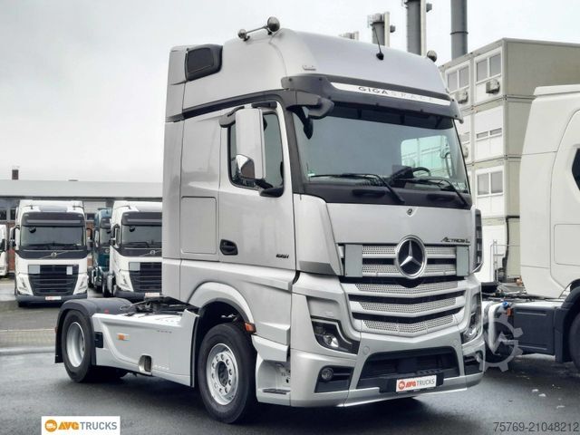 Gefahrgut LKW MERCEDES-BENZ 1851 LS ACTROS L Giga Standklima Retarder