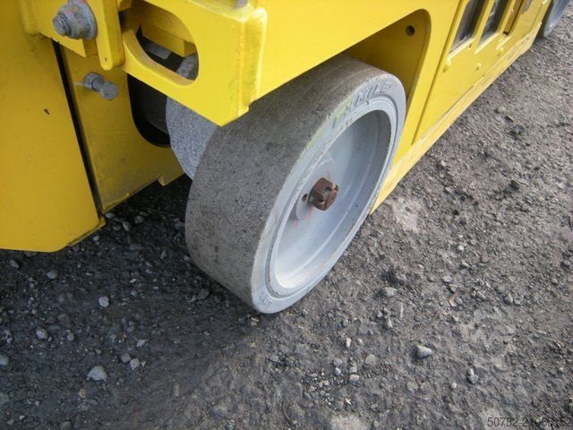 Arbeitsbühne GENIE GS 1330, Genie mit neuen Batterien, 5,9 m