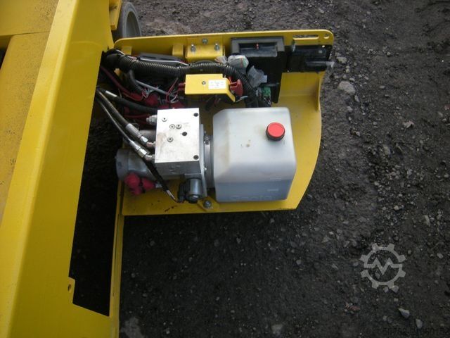 Arbeitsbühne GENIE GS 1330, Genie mit neuen Batterien, 5,9 m