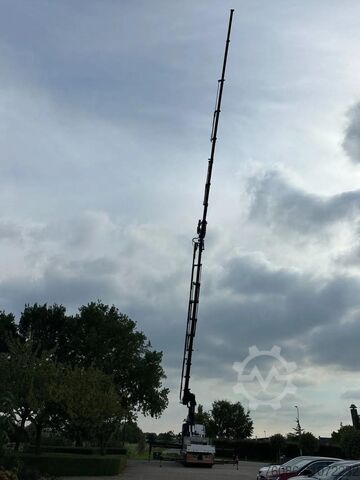 Standard tractor Volvo FH 550 TRUCK/TRACTOR!  EFFER 140tm!!!!44dkm!!JI...