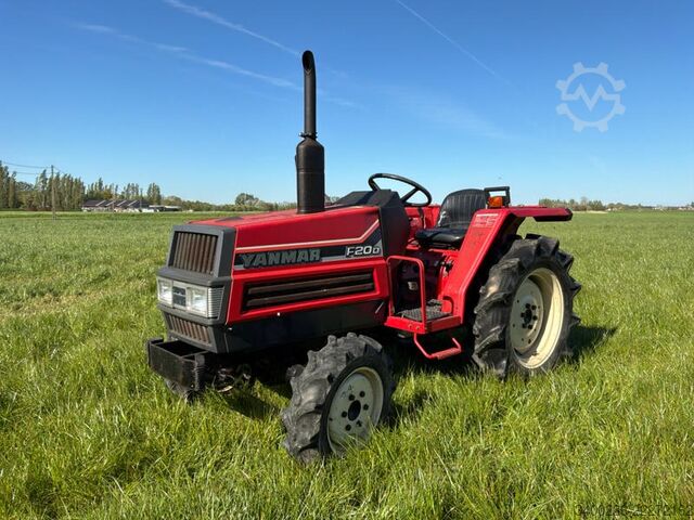 Traktor Yanmar F20D