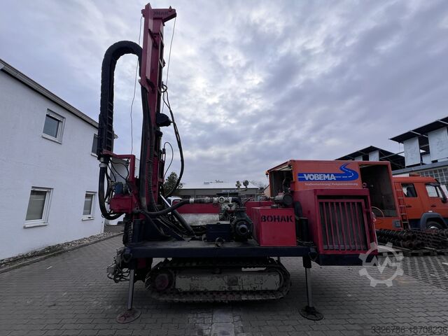 Drilling rig for well construction Bohak KL120