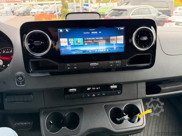 Pritschenwagen Doppelkabine Mercedes-Benz Sprinter 319 CDI 3665 DoKa AHK Klima LED