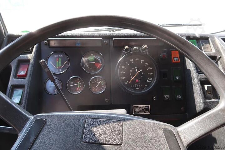 Refuse collection vehicle Volvo F 12.400 Volvo F12-400 Vuilniswagen - Oldtimer