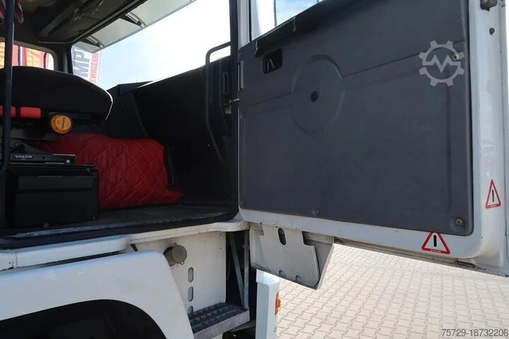 Refuse collection vehicle Volvo F 12.400 Volvo F12-400 Vuilniswagen - Oldtimer