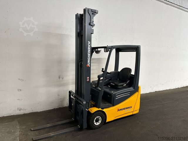 Elektro 3 Rad-Stapler Jungheinrich EFG 216k - TRIPLEX 6,5 m - 999 Stunden !!!