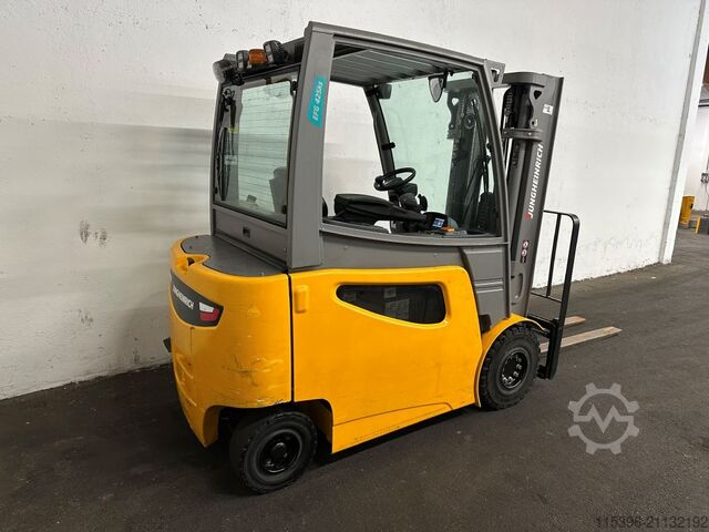Elektro 4 Rad-Stapler Jungheinrich EFG 425ks - TRIPLEX 4,4 m - CONTAINERVERSION !!!