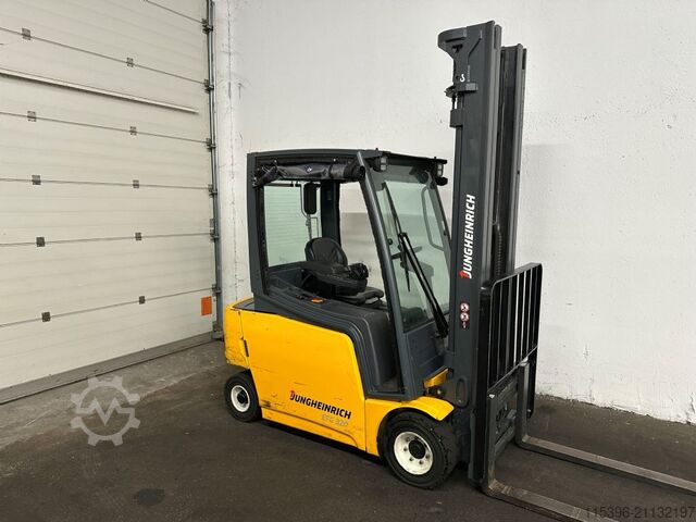 Elektro 4 Rad-Stapler Jungheinrich EFG 320 - TRIPLEX 6 m