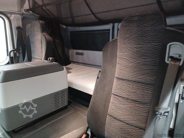 LKW mit Kofferaufbau MERCEDES-BENZ 1224 L LBW 1.5t Retarder 1 Bett Heizung Klima