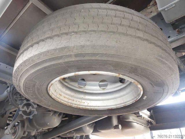 LKW mit Kofferaufbau MERCEDES-BENZ 1224 L LBW 1.5t Retarder 1 Bett Heizung Klima