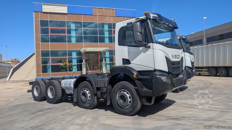 Truck chassis IVECO TWAY540