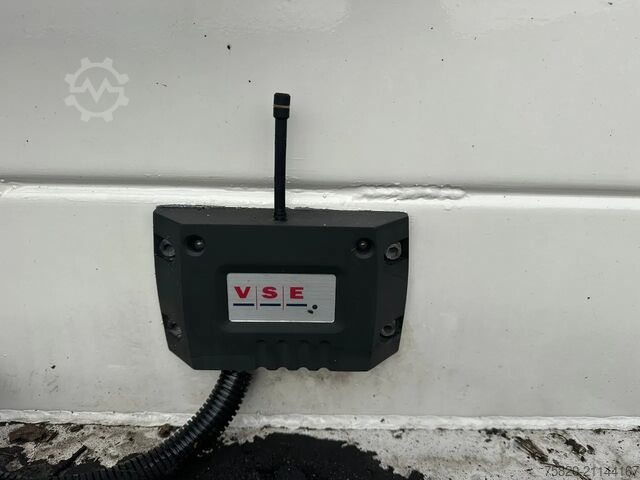 Semi low-loader NOYENS 2 ASSER SEMIE HYDRAULISCH GESTUURD