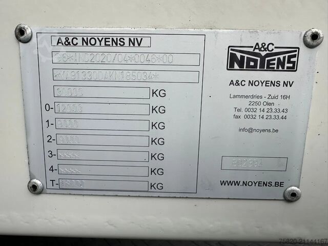Semi-Tieflader NOYENS 2 ASSER SEMIE HYDRAULISCH GESTUURD