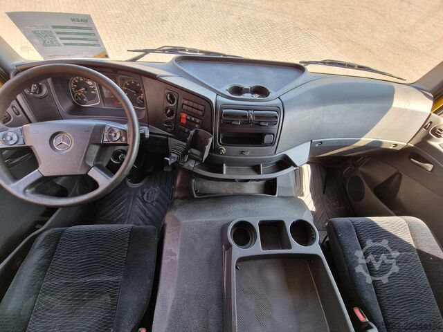 Suitcase Mercedes-Benz Atego 1223 4x2 Box with sidedoors - Loadlift - ...
