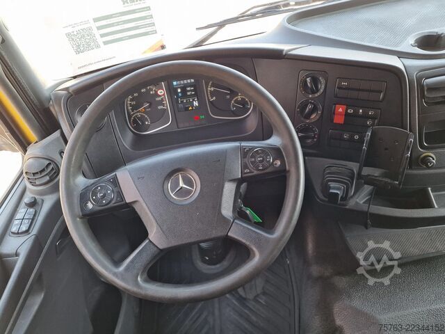 Suitcase Mercedes-Benz Atego 1223 4x2 Box with sidedoors - Loadlift - ...