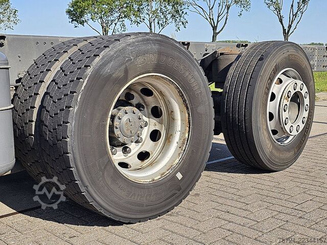 Fahrgestell mit Fahrerhaus DAF XF 480 FAN 6X2 STEERAXLE