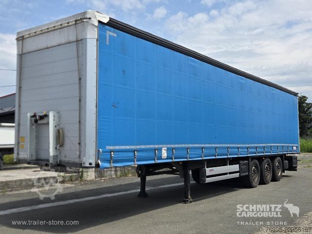 Auflieger mit Pritsche & Plane Schmitz Cargobull Semitrailer Curtainsider Standard