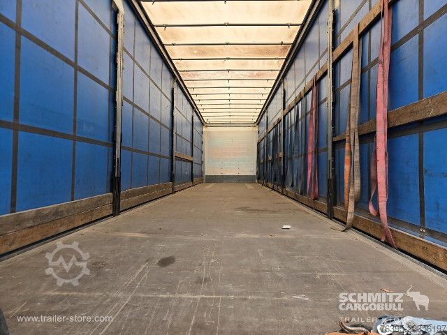Auflieger mit Pritsche & Plane Schmitz Cargobull Semitrailer Curtainsider Standard