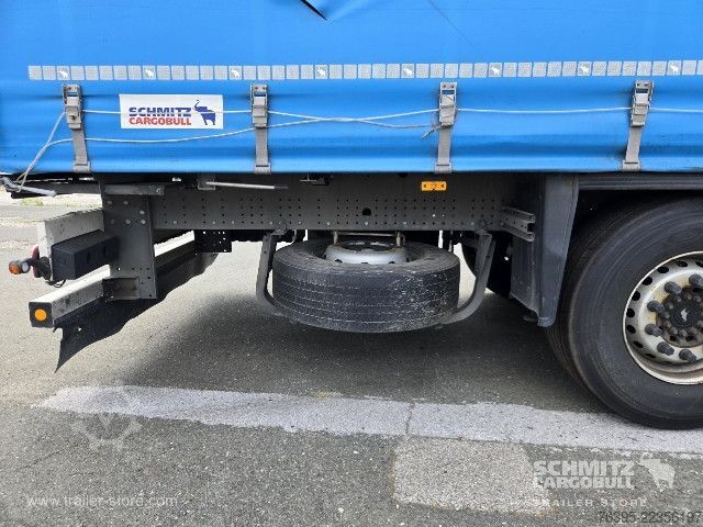 Auflieger mit Pritsche & Plane Schmitz Cargobull Semitrailer Curtainsider Standard