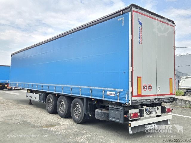 Auflieger mit Pritsche & Plane Schmitz Cargobull Semitrailer Curtainsider Standard