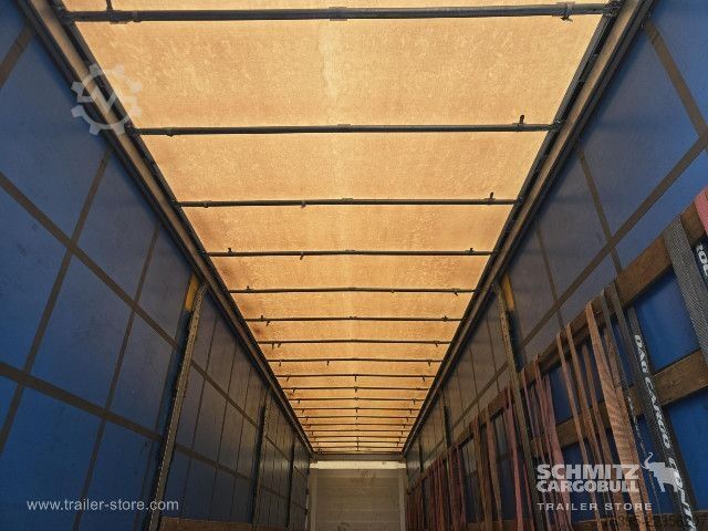 Auflieger mit Pritsche & Plane Schmitz Cargobull Semitrailer Curtainsider Standard